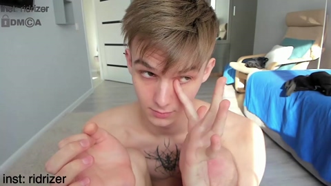 horny_jerk_roy_prick2001  23-07-2022